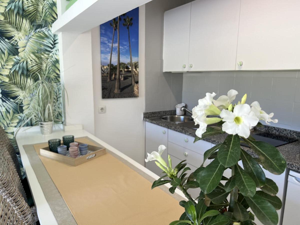 Atlantic Garden Andrew Apartments Pool Air Conditioning コラレホ エクステリア 写真