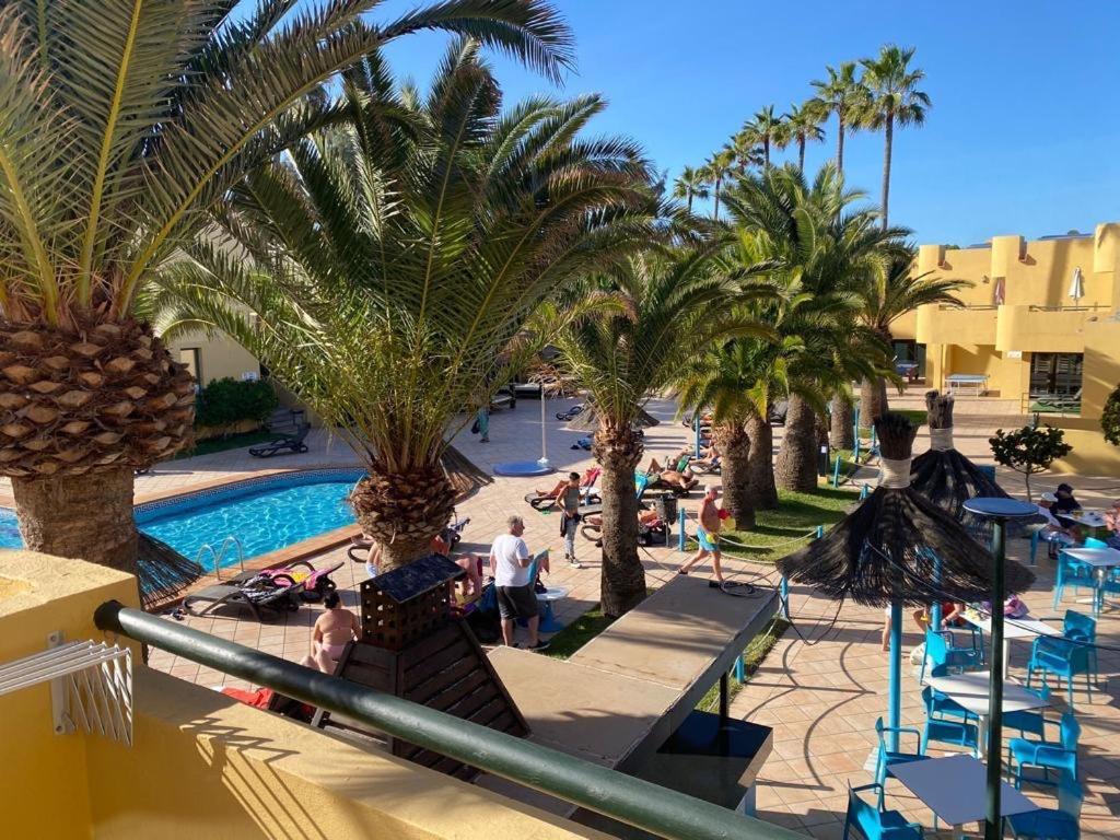 Atlantic Garden Andrew Apartments Pool Air Conditioning コラレホ エクステリア 写真
