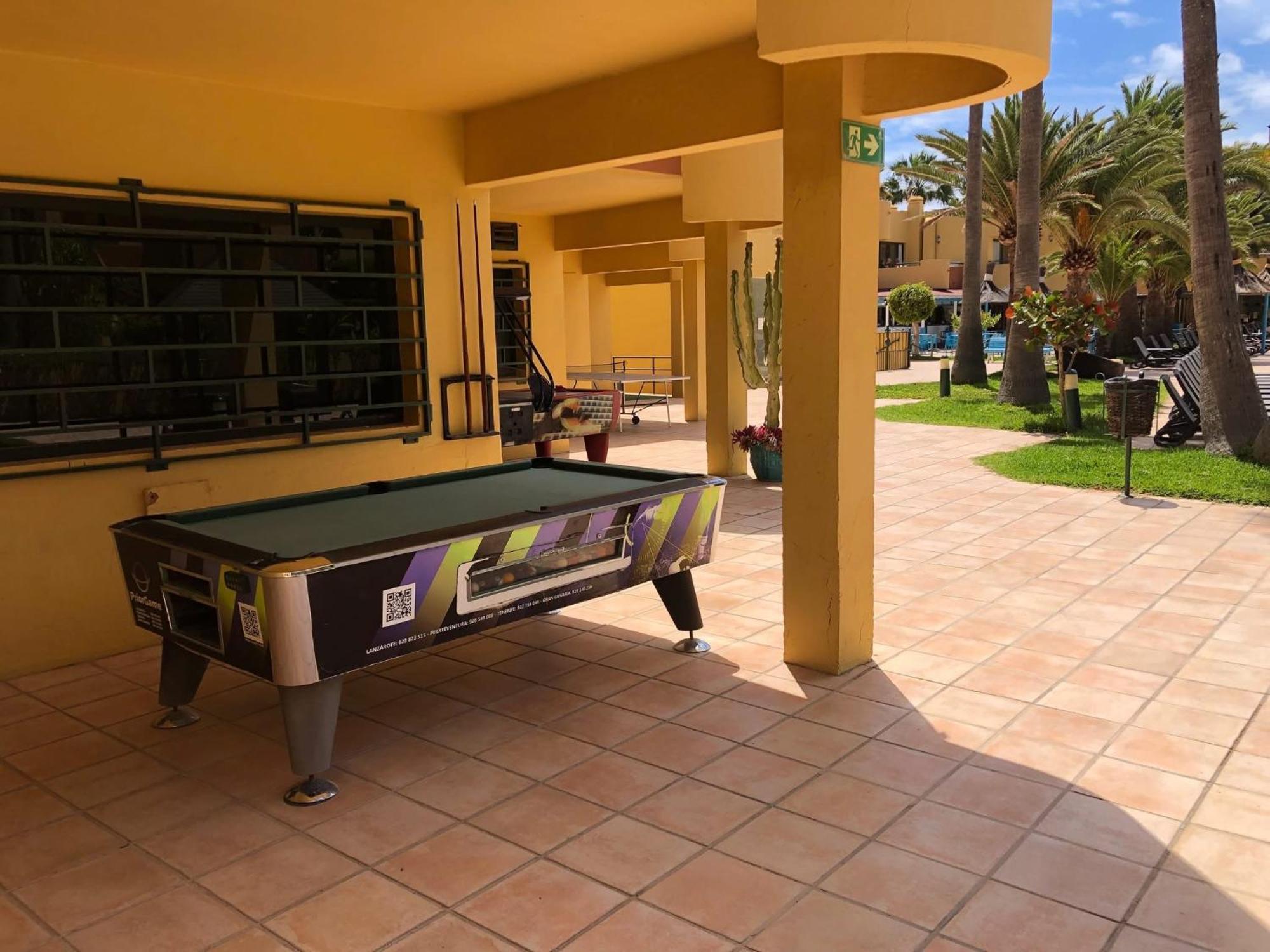 Atlantic Garden Andrew Apartments Pool Air Conditioning コラレホ エクステリア 写真