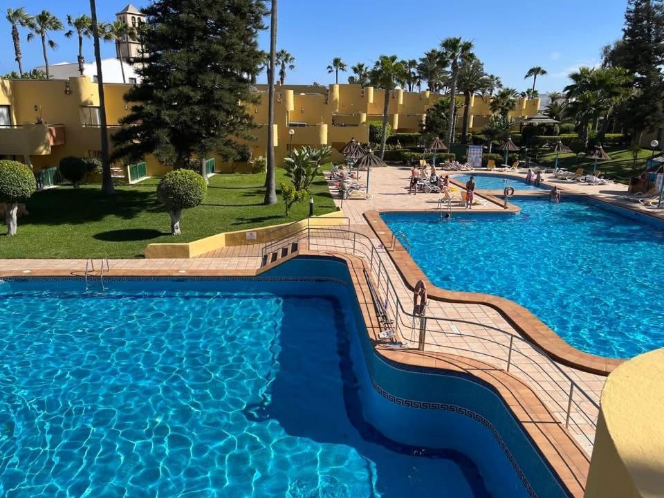 Atlantic Garden Andrew Apartments Pool Air Conditioning コラレホ エクステリア 写真